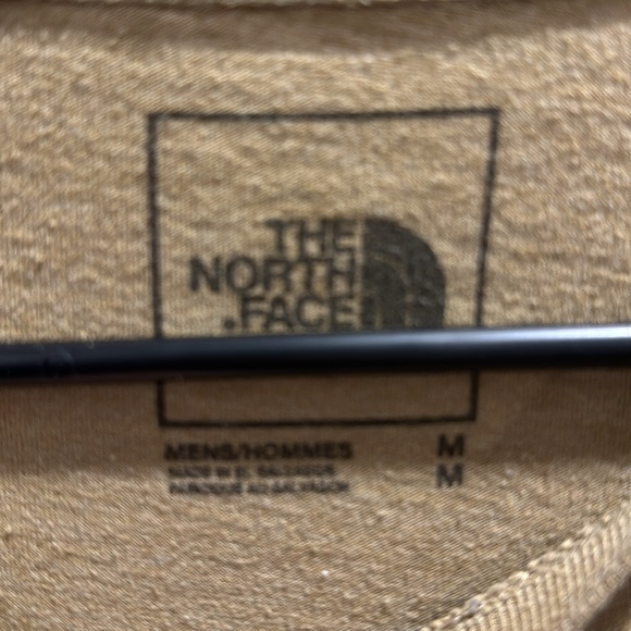 Men’s North Face Tee - Picture 2 of 2